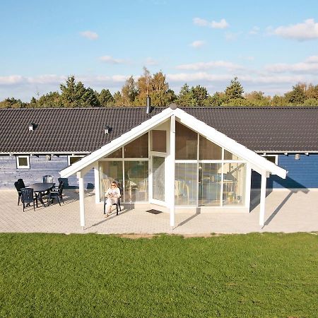 10 Person Holiday Home In R Dby Kramnitse Exteriör bild